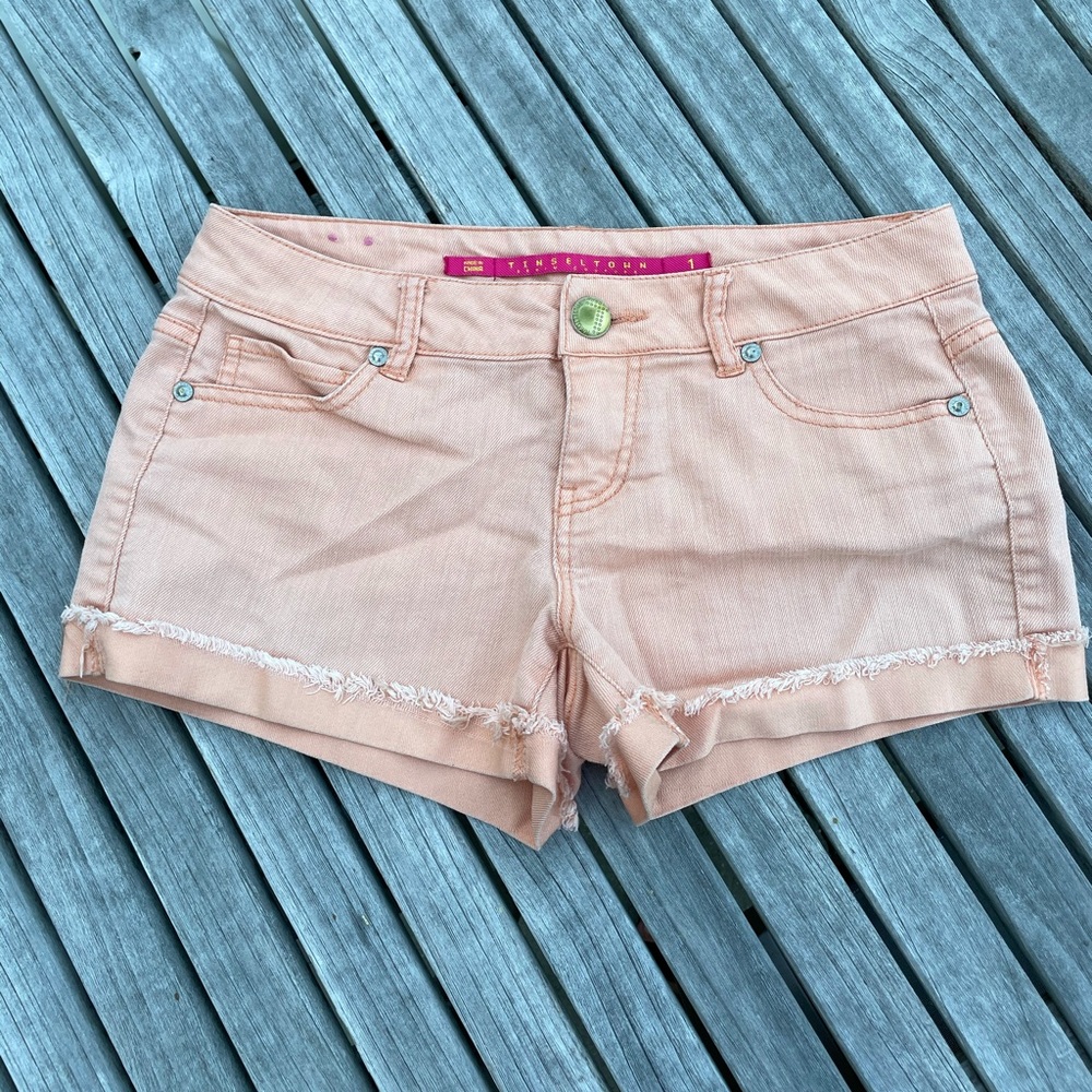 Cute peach shorts!